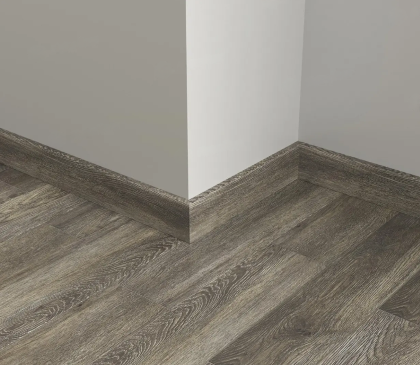 Плинтус Alpine Floor Parquet Light Венге Грей SK 13-8 2200×80×12,5 фото в интерьере